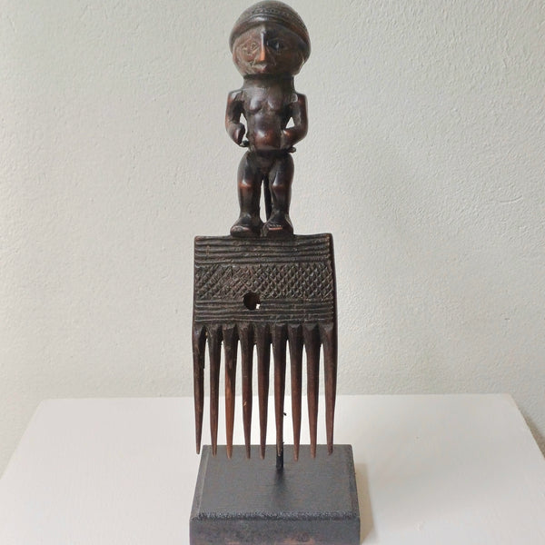 Luba Style Comb DRC.