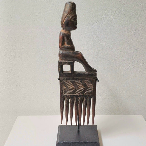 Luba Style Comb DRC.