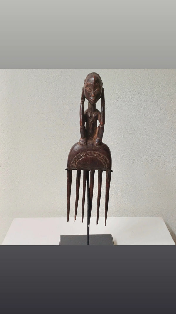 Luba Style Comb DRC.