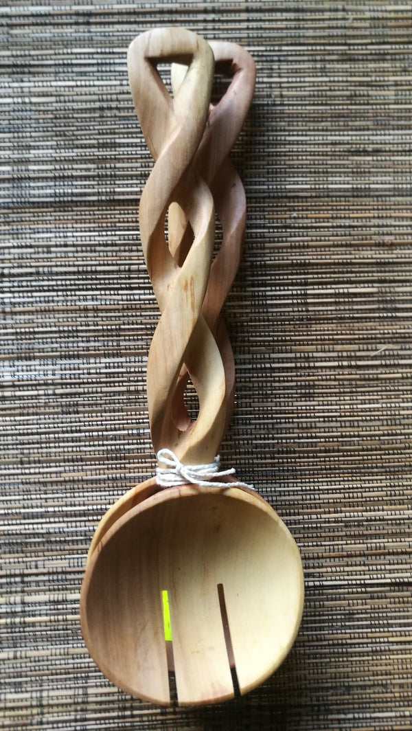 Kenya Untensils large.