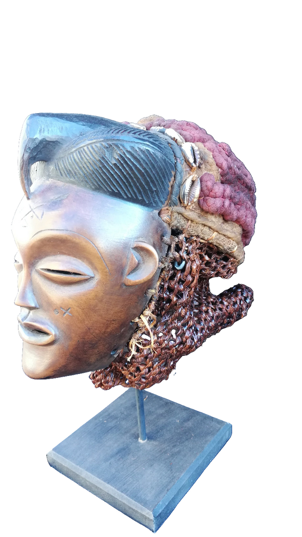 Chokwe Mwana Pwo African Mask.