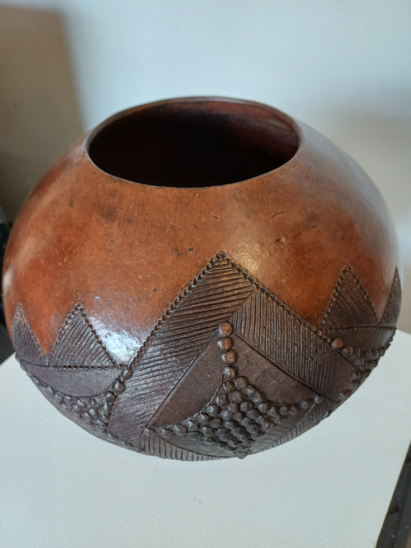 Vintage Zulu Clay Pot.