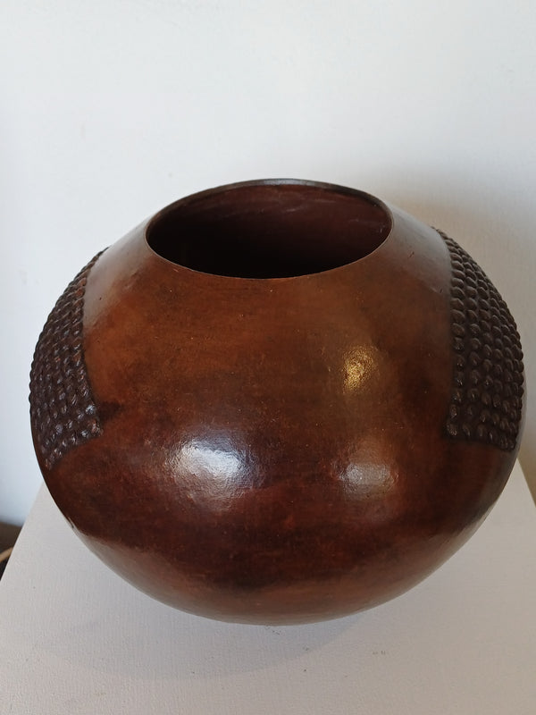 Vintage Zulu Clay Pot.