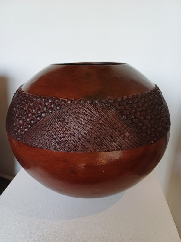 Vintage Zulu Clay Pot.