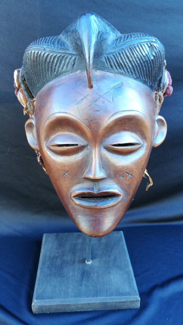 Chokwe Mwana Pwo African Mask.
