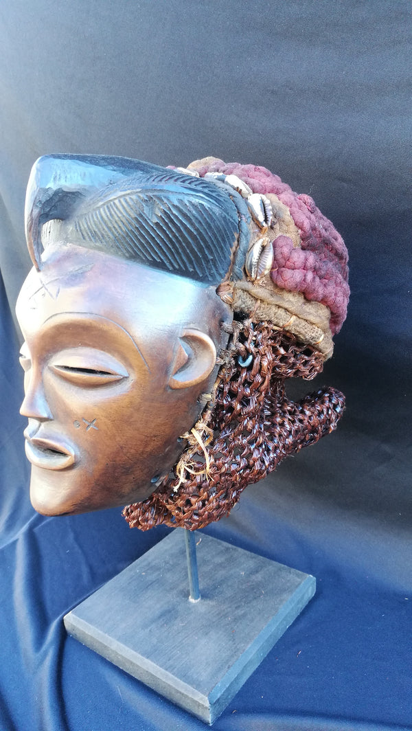 Chokwe Mwana Pwo African Mask.